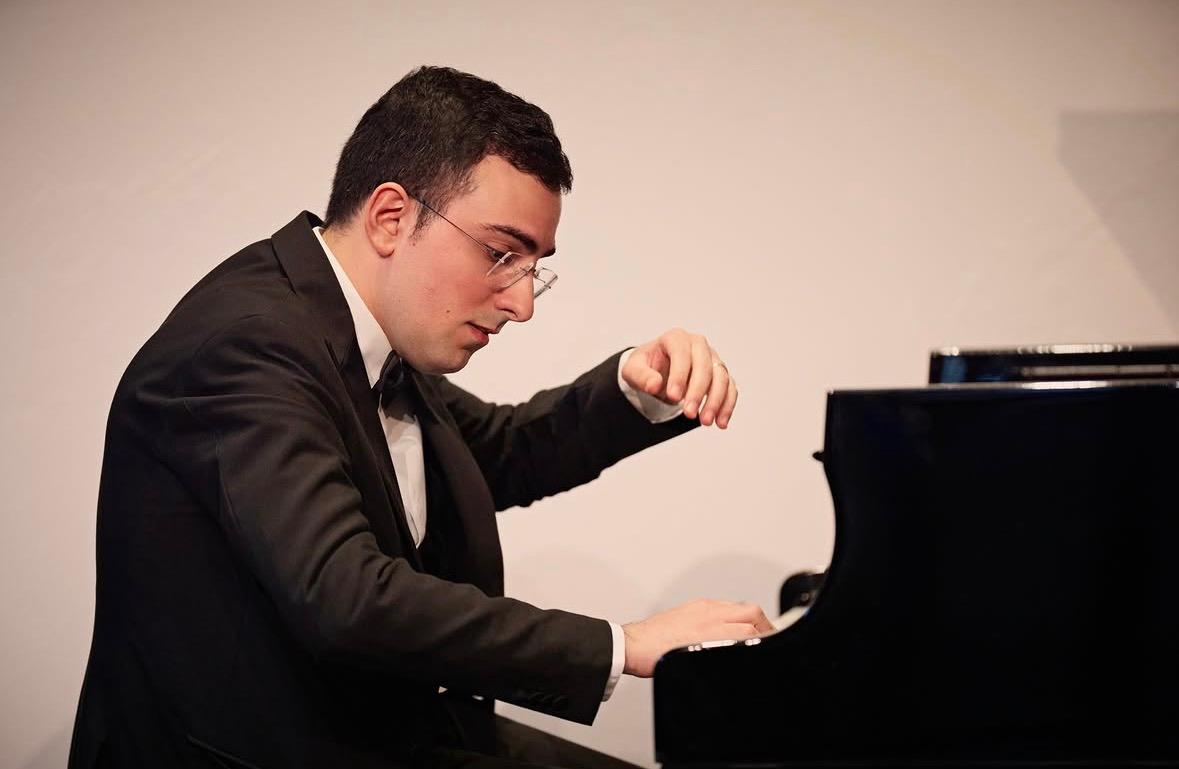 Alberto Ferro Piano Recital
