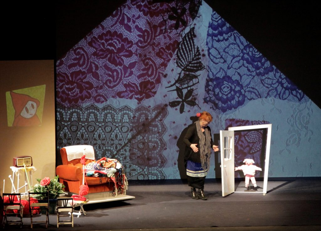 Cappuccetto e la nonna