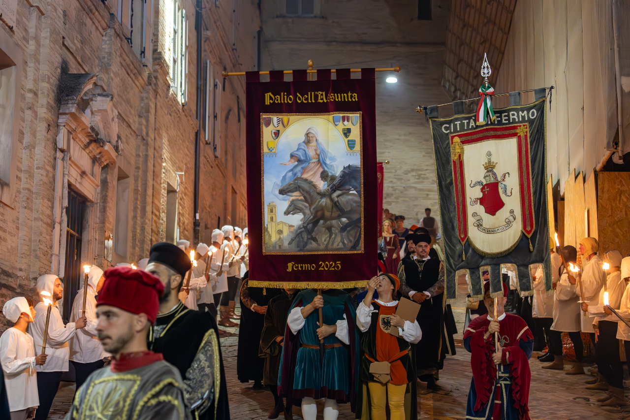 Cavalcata dell'Assunta, arrivo del Palio