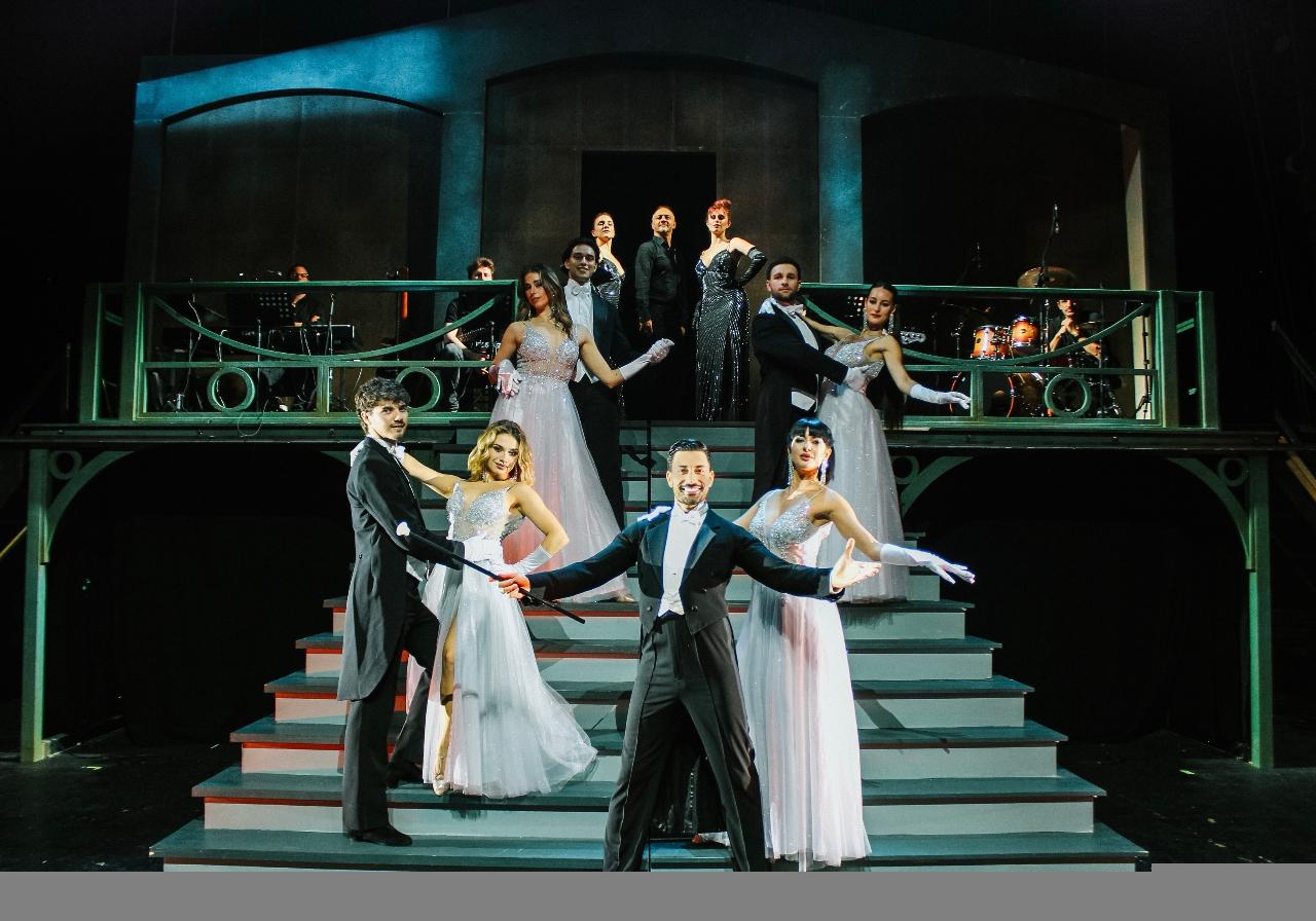 Giovanni Pernice Shall We Dance!