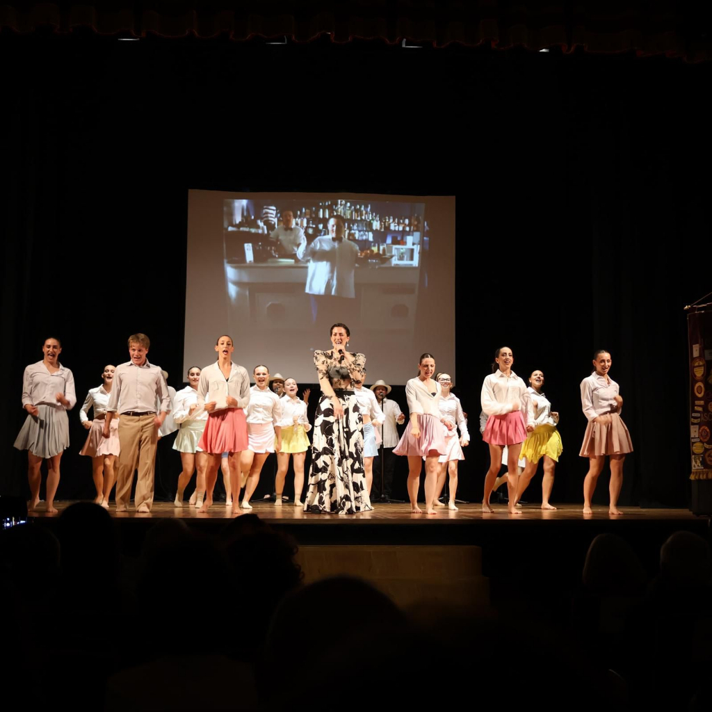 Gloria Conti canta Lucio Dalla