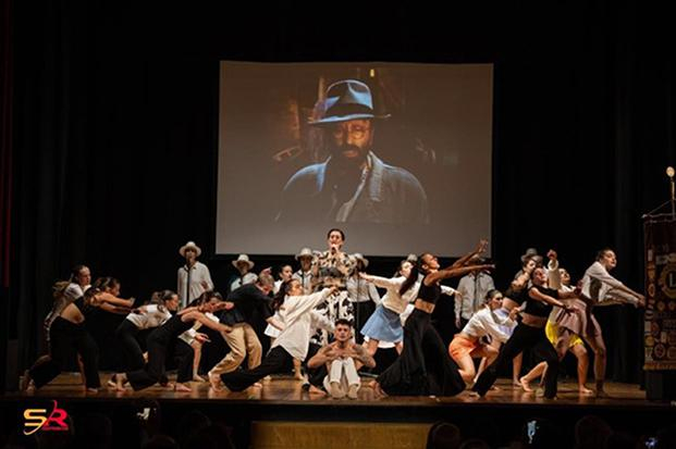 Gloria Conti canta Lucio