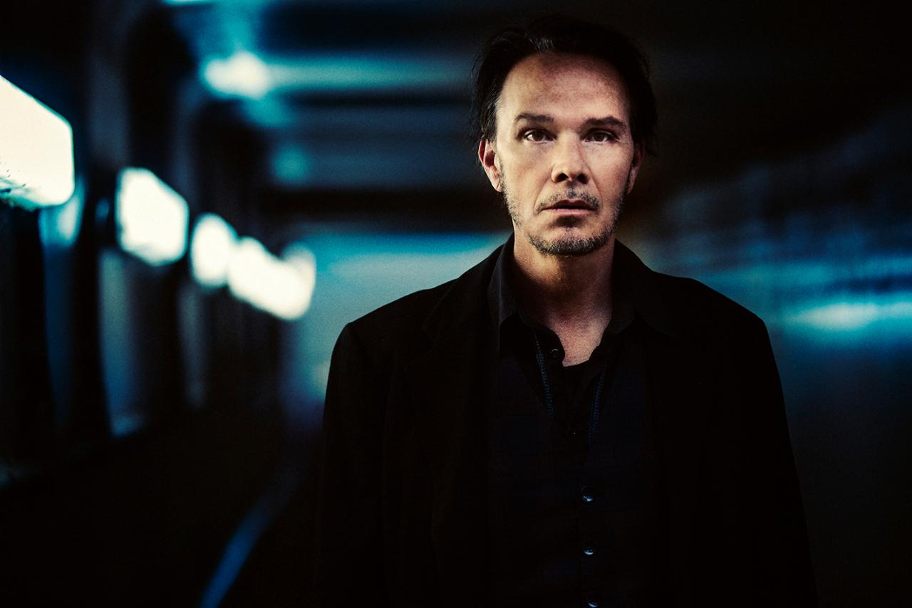 Hugo Race Fatalists in concerto