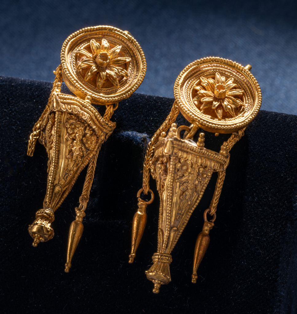 La forma dell’oro. Storie di gioielli dall’Italia antica