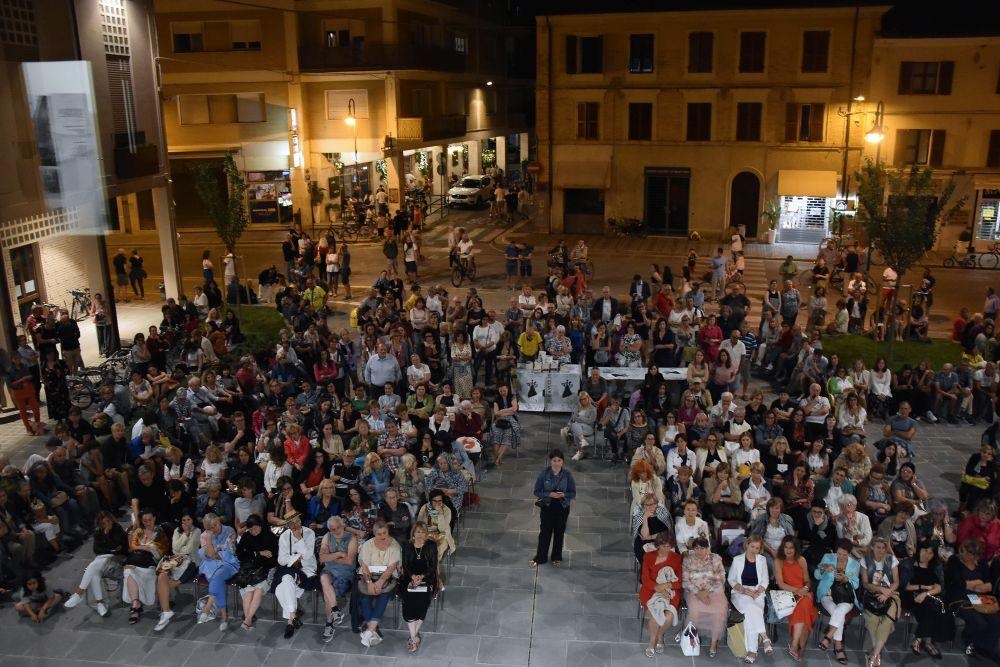 Quattro presunti familiari