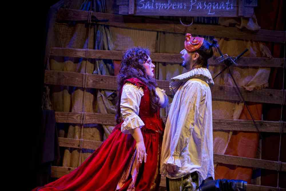 Romeo e Giulietta, l'amore è saltimbanco