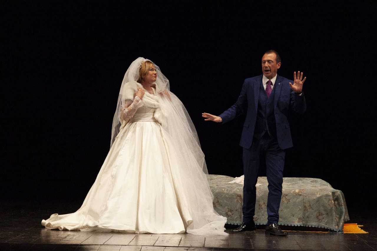 Sbezzechènne qua e là