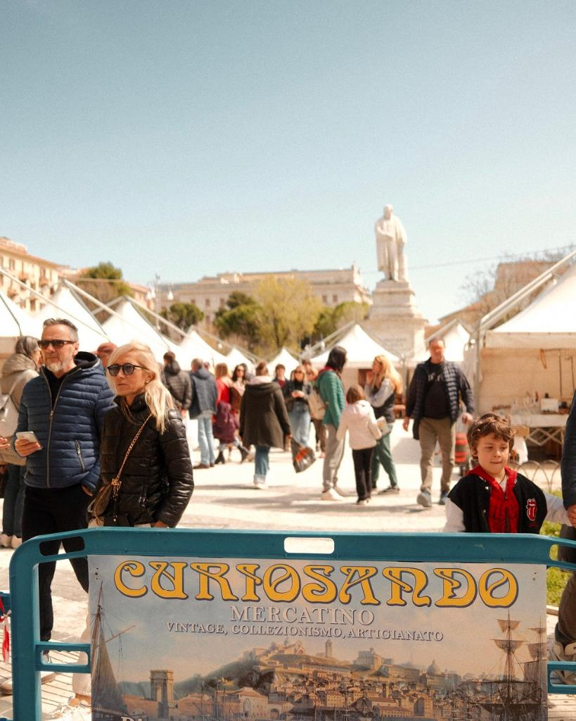 Torna il Mercatino "Curiosando" ad Ancona